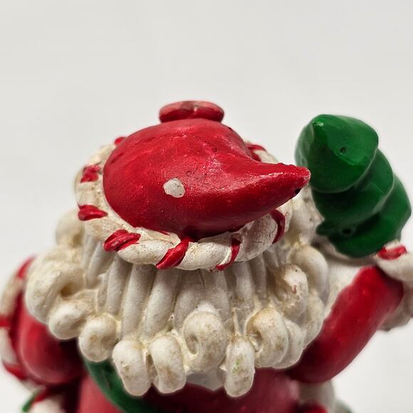 Vintage Christmas Tier Tray Santa Shelf Sitter Figurine Appx 3.5 inches FLAWS - Picture 3 of 9